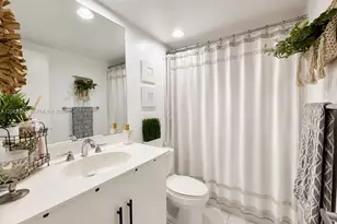 3001 S Ocean Dr, Hollywood, FL 33019 - Photo 17
