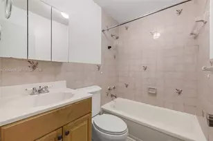 1284 W 44th Pl, Hialeah, FL 33012 - Photo 5