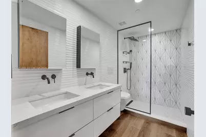 325 S Biscayne Blvd #1423, Miami, FL 33131 - Photo 27