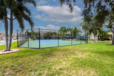 12152 SW 4th St, Pembroke Pines, FL 33025 - Photo 33