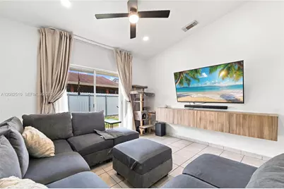 7330 W 30th Ave, Hialeah, FL 33018 - Photo 17