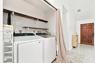 7330 W 30th Ave, Hialeah, FL 33018 - Photo 25