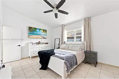 7330 W 30th Ave, Hialeah, FL 33018 - Photo 21