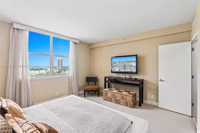 401 69th St #1405, Miami Beach, FL 33141 - Photo 15
