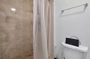 1590 NE 110th St, Miami, FL 33161 - Photo 29