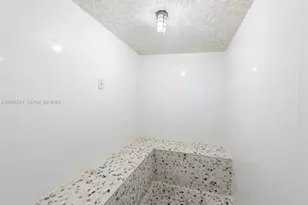 19333 Collins Ave, Sunny Isles Beach, FL 33160 - Photo 33