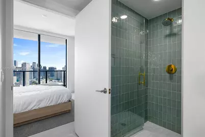 159 NE 6th St #4305, Miami, FL 33132 - Photo 19