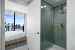 159 NE 6th St, Miami, FL 33132 - Photo 19