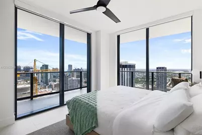 159 NE 6th St #4305, Miami, FL 33132 - Photo 11