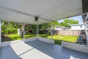 739 W 30th St, Hialeah, FL 33012 - Photo 15