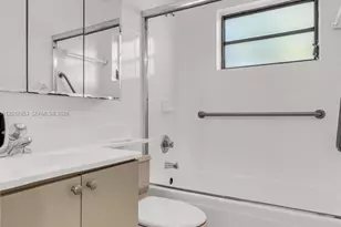 739 W 30th St, Hialeah, FL 33012 - Photo 13