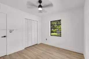 739 W 30th St, Hialeah, FL 33012 - Photo 11