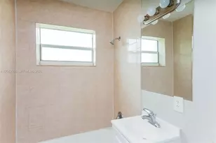 4531 NE 5th Ave, Pompano Beach, FL 33064 - Photo 17