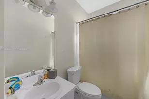 2002 SE 17th Ave, Homestead, FL 33035 - Photo 23