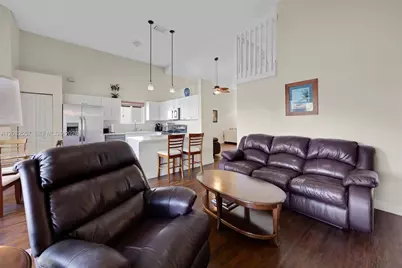 2002 SE 17th Ave, Homestead, FL 33035 - Photo 13