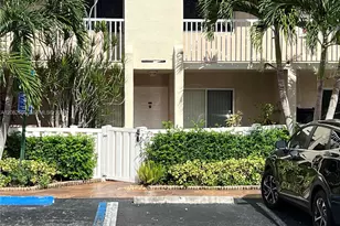 7626 Trent Dr, Tamarac, FL 33321 - Photo 5