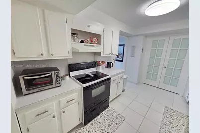 2841 NE 163rd St #402, North Miami Beach, FL 33160 - Photo 15