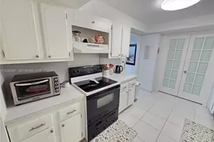 2841 NE 163rd St, North Miami Beach, FL 33160 - Photo 15