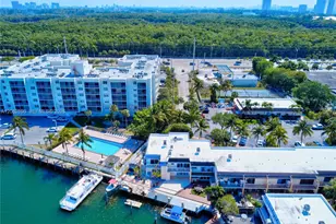 2807 NE 164th St, North Miami Beach, FL 33160 - Photo 65