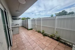 8380 NW 103rd St, Hialeah Gardens, FL 33016 - Photo 19