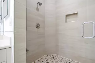 2890 Kinsington Cir, Weston, FL 33332 - Photo 21