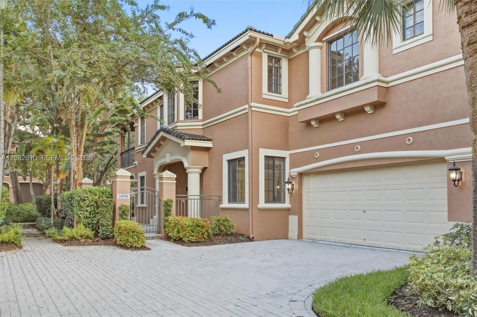 2890 Kinsington Cir #22-1 - 2890 Kinsington Cir #22-1, Weston, FL 33332 Luxury Property | Jose Angel Pina