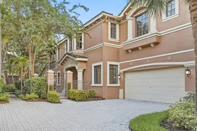 2890 Kinsington Cir #22-1, Weston, FL 33332 - Photo 1