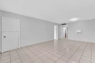 1540 NE 191st St, Miami, FL 33179 - Photo 11