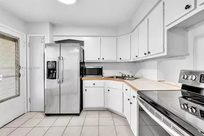 1540 NE 191st St #320, Miami, FL 33179 - Photo 5