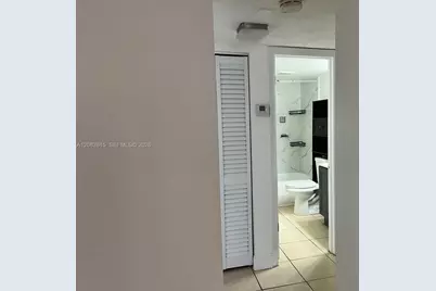 7910 Taft St #201, Pembroke Pines, FL 33024 - Photo 11