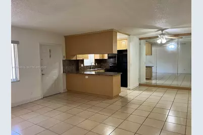 7910 Taft St #201, Pembroke Pines, FL 33024 - Photo 9