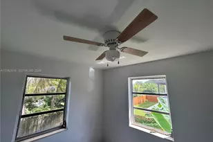 725 SW 8th Ave, Hallandale Beach, FL 33009 - Photo 21