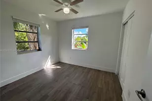 725 SW 8th Ave, Hallandale Beach, FL 33009 - Photo 19