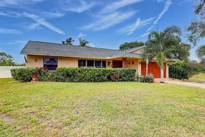 412 SW Sansom Ln, Port Saint Lucie, FL 34953 - Photo 1