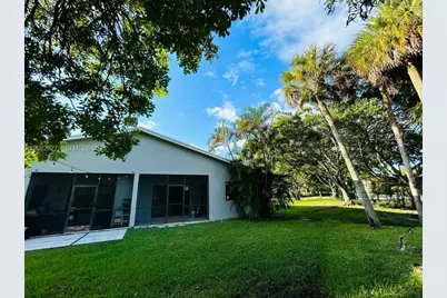 611 Racquet Club Rd #1, Weston, FL 33326 - Photo 5