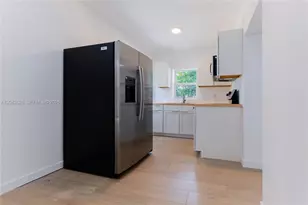 709 SW 4th Ct, Fort Lauderdale, FL 33315 - Photo 15