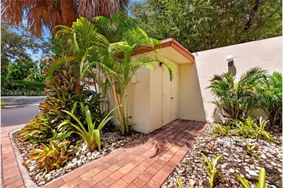 10583 SW 77th Ter, Miami, FL 33173 - Photo 3