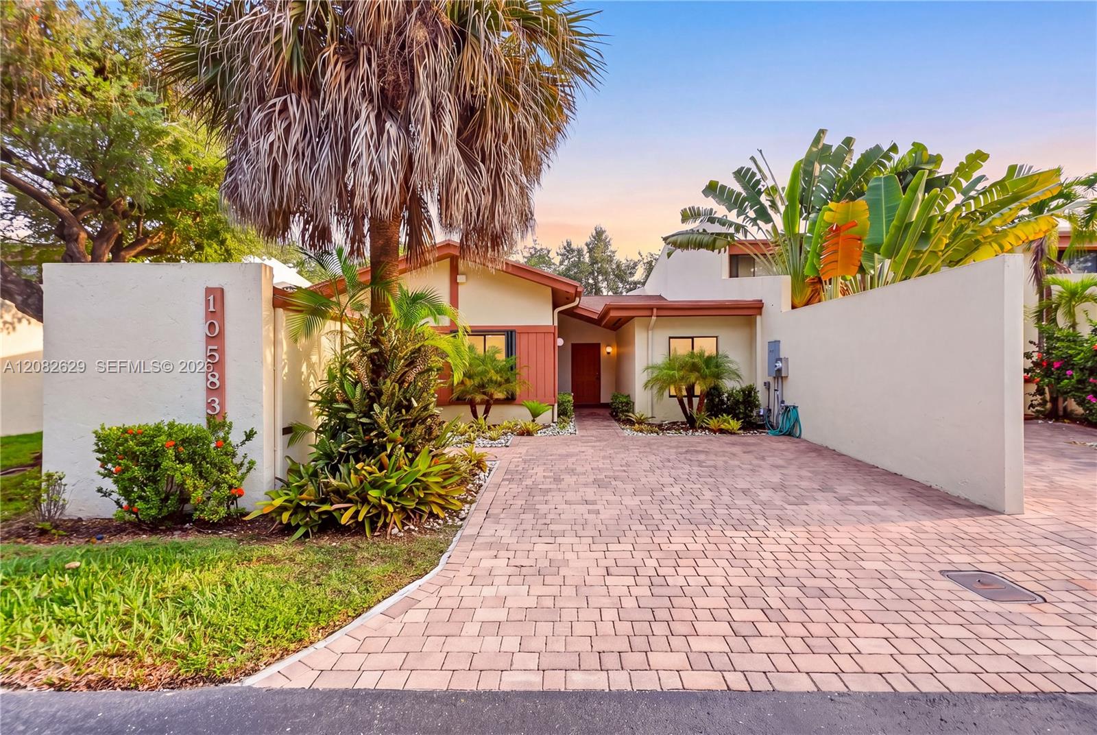 10583 SW 77th Terrace - 10583 SW 77th Terrace, Miami, FL 33173 Luxury Property | Jose Angel Pina