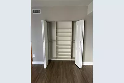 5091 NW 7th St #811, Miami, FL 33126 - Photo 3