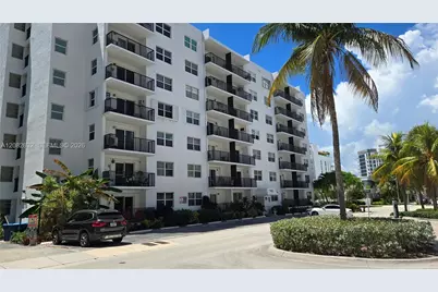 3000 Riomar St #701, Fort Lauderdale, FL 33304 - Photo 3