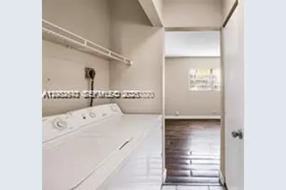 4841 NW 9th Dr #4841, Plantation, FL 33317 - Photo 5