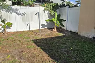 6409 Franklin St, Hollywood, FL 33024 - Photo 5