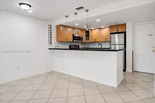 1975 Normandy Dr, Miami Beach, FL 33141 - Photo 9