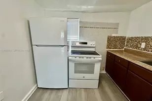 2306 NW Flagler Terrace, Miami, FL 33125 - Photo 13