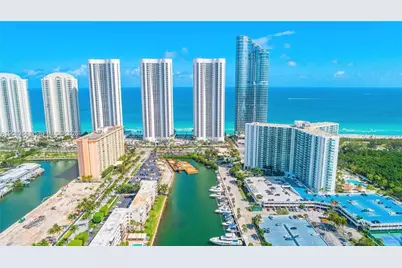 100 Bayview Dr #726, Sunny Isles Beach, FL 33160 - Photo 3