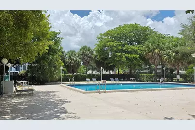 901 Hillcrest Dr #215, Hollywood, FL 33021 - Photo 29