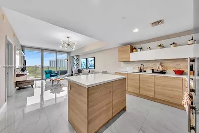16385 Biscayne #804, North Miami Beach, FL 33160 - Photo 5