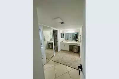 100 Bayview Dr #1114, Sunny Isles Beach, FL 33160 - Photo 21