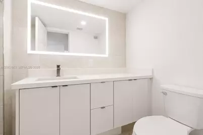 2750 NE 183rd St #PH05, Aventura, FL 33160 - Photo 13