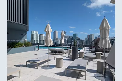 121 NE 5th St #1209, Miami, FL 33132 - Photo 17
